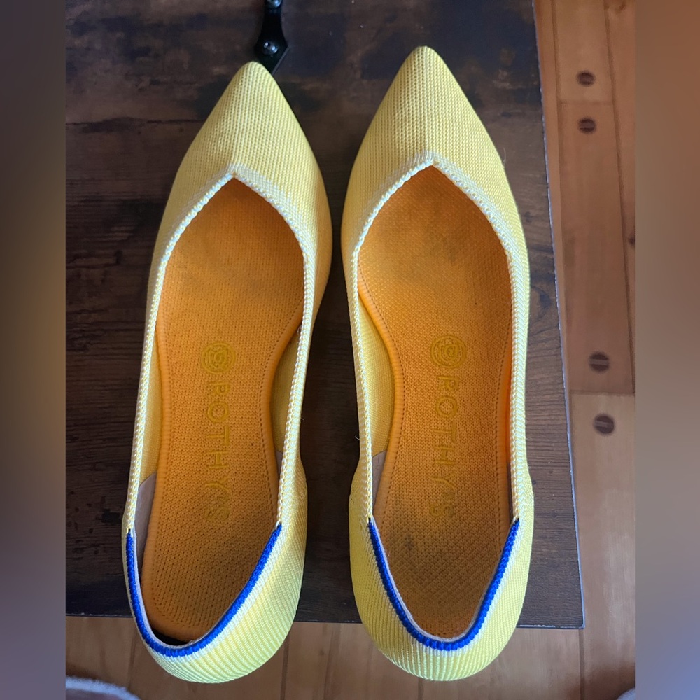 Rothy’s the point buttercup yellow flats 8.5